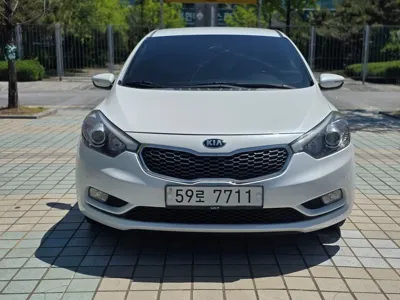 Kia K3 · 2015 год