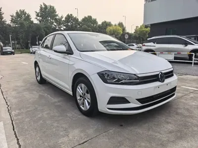 Volkswagen Polo 2022, 32000 км, за 56000 CNY