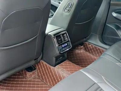 Volkswagen Passat 2020, 68000 км, за 79100 CNY - фото 9