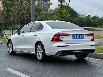 Volvo S60 2021, 57000 км, за 96600 CNY - фото 15