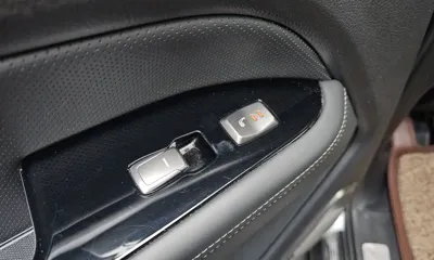 KG_Mobility_Ssangyong Rexton 2018, 140873 км, за 12000000 KRW - фото 19
