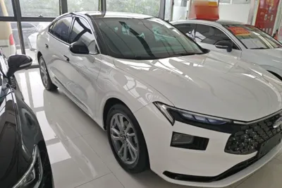 Ford Mondeo 2023, 16299 км, за 139249.6 CNY