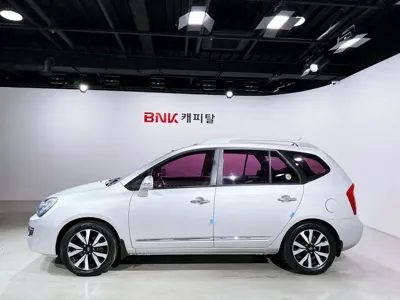 Kia Carens 2011, 152593 км, за 2700000 KRW