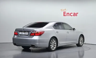 Lexus LS 2012, 282866 км, за 4990000 KRW - фото 2