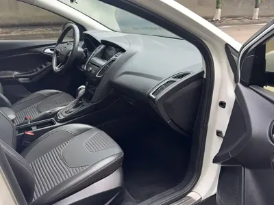 Ford Focus 2017, 84900 км, за 35000 CNY - фото 9