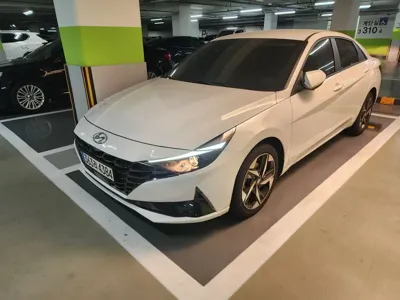 Hyundai Avante · 2023 год
