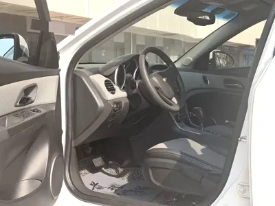 Chevrolet Cruze 2014, 90000 км, за 8000 CNY - фото 6
