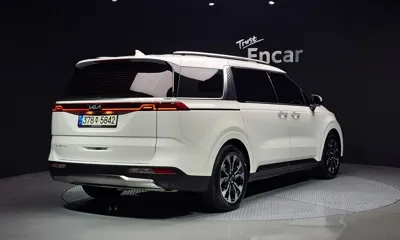 Kia Canival 2022, 46553 км, за 37000000 KRW