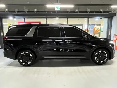 Kia Canival 2025, 29600 км, за 39700000 KRW