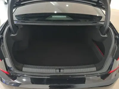 Volkswagen Passat 2023, 55100 км, за 112800 CNY