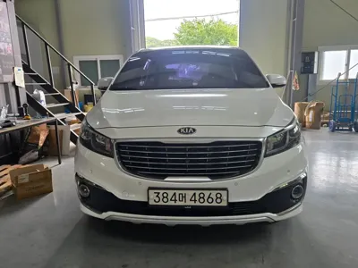 Kia Canival 2018, 183218 км, за 9500000 KRW - фото 3