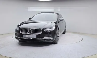 Volvo S90 · 2023 год