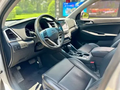 Hyundai Tucson 2017, 33000 км, за 37200 CNY - фото 7