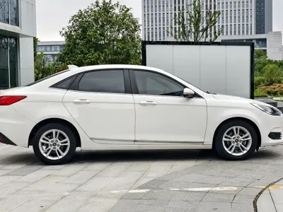 Ford Escort 2020, 60000 км, за 33800 CNY