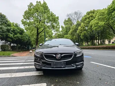 Buick Regal 2019, 70000 км, за 40800 CNY