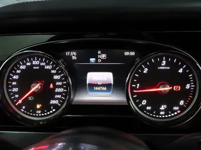 Mercedes-Benz E-Class 2019, 144766 км, за 23000000 KRW - фото 8