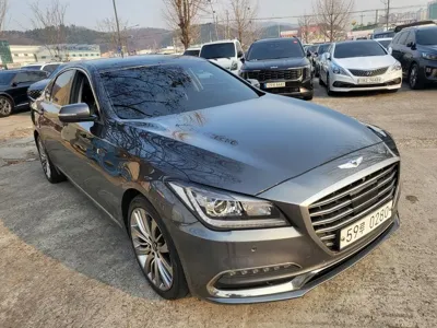 Genesis G80 · 2017 год