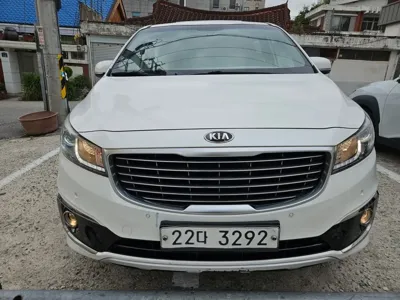 Kia Canival · 2015 год