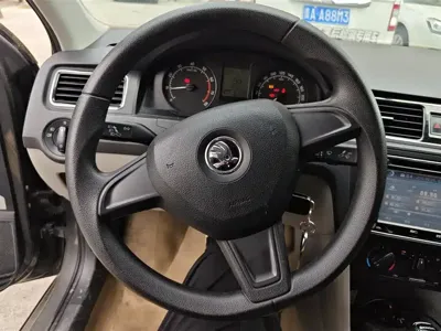 Skoda Rapid 2015, 90600 км, за 21800 CNY - фото 15