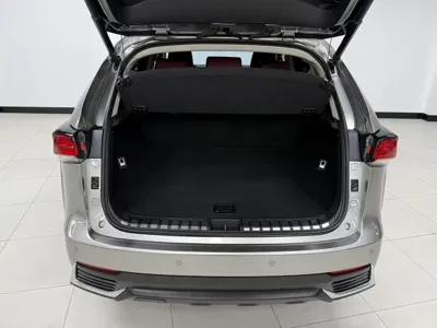 Lexus NX 2019, 68000 км, за 159900 CNY - фото 7