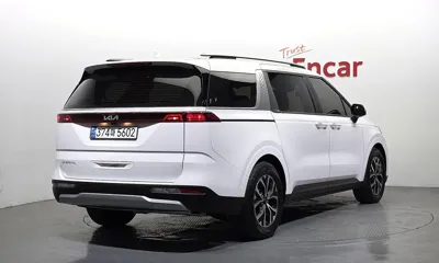 Kia Canival 2023, 106781 км, за 22000000 KRW