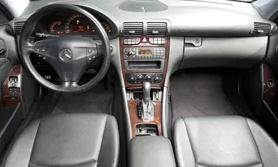 Mercedes-Benz C-Class 2004, 141660 км, за 4900000 KRW - фото 7