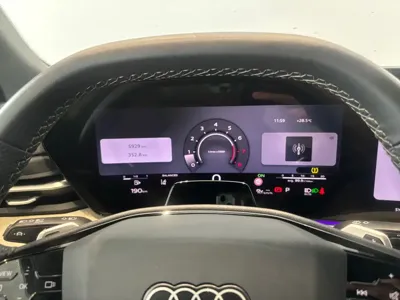 Audi Q5L 2025, 6000 км, за 288800 CNY - фото 7