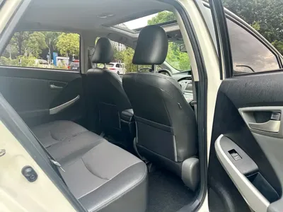 Toyota Prius 2013, 82300 км, за 63800 CNY - фото 8