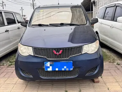 Wuling Hongguang 2015, 110000 км, за 11000 CNY