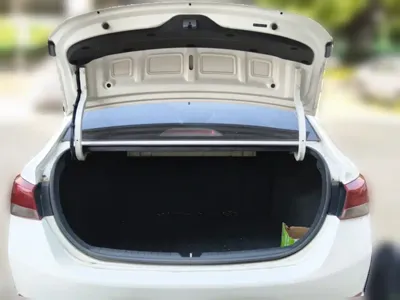 Hyundai Verna 2017, 92500 км, за 24800 CNY - фото 10