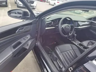 Volkswagen Passat 2019, 162600 км, за 57900 CNY - фото 16