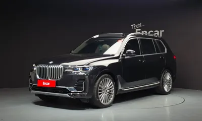 BMW X7 · 2022 год