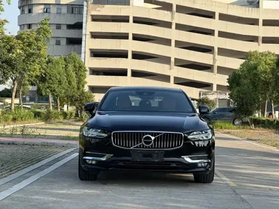 Volvo S90 2019, 60000 км, за 109900 CNY