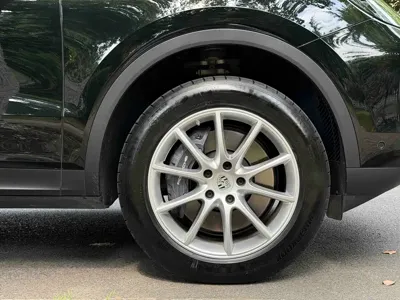 Porsche Cayenne 2024, 15000 км, за 668000 CNY - фото 27