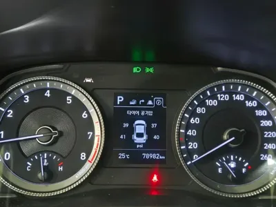 Hyundai Sonata 2020, 78953 км, за 16100000 KRW - фото 5