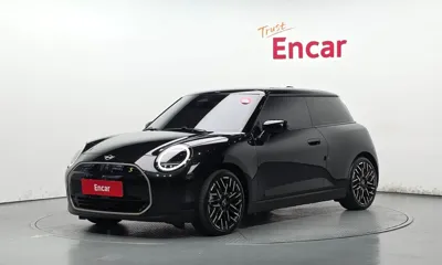 MINI Cooper · 2024 год