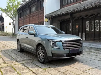 Jetour 捷途X70L 2025, 9400 км, за 109800 CNY