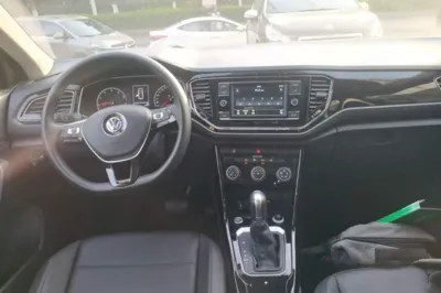 Volkswagen T-Roc 2018, 68000 км, за 71598.65 CNY - фото 18