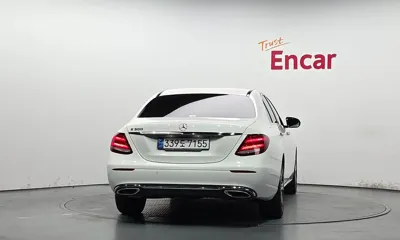 Mercedes-Benz E-Class 2019, 76559 км, за 21300000 KRW