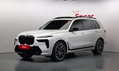 BMW X7 · 2025 год