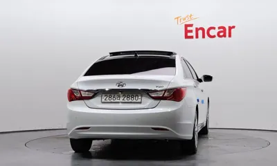 Hyundai Sonata 2011, 89105 км, за 6000000 KRW