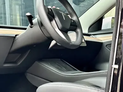 Tesla Model 3 2022, 80000 км, за 129800 CNY - фото 6