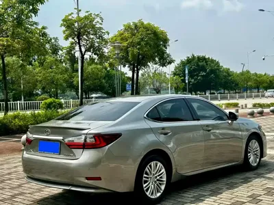 Lexus ES 2017, 150000 км, за 78800 CNY - фото 7