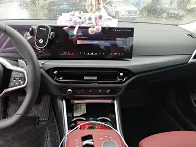BMW 3 Series 2026, 500 км, за 208800 CNY - фото 13