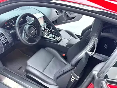 Jaguar F-Type 2024, 6000 км, за 435800 CNY