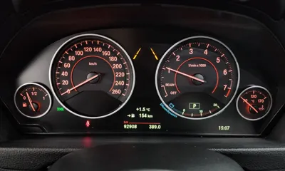 BMW 3-Series 2018, 92908 км, за 16500000 KRW - фото 8