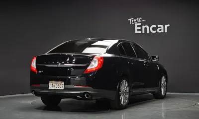 Lincoln MKS 2016, 116932 км, за 6400000 KRW