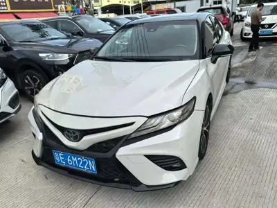 Toyota Camry · 2021 год