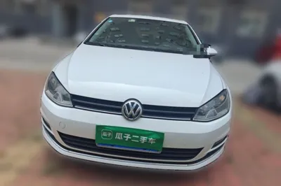 Volkswagen Golf 2015, 71400 км, за 49088.14 CNY