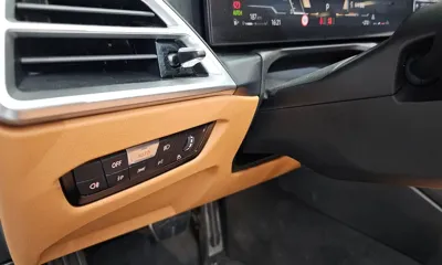 BMW 3-Series 2025, 8836 км, за 50990000 KRW - фото 28